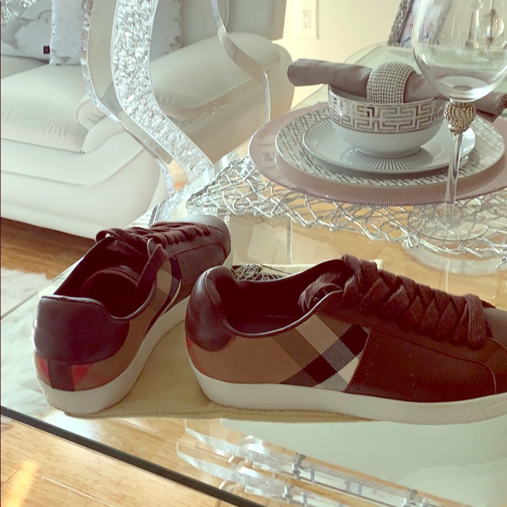 Burberry nova - Picture 2 of 5